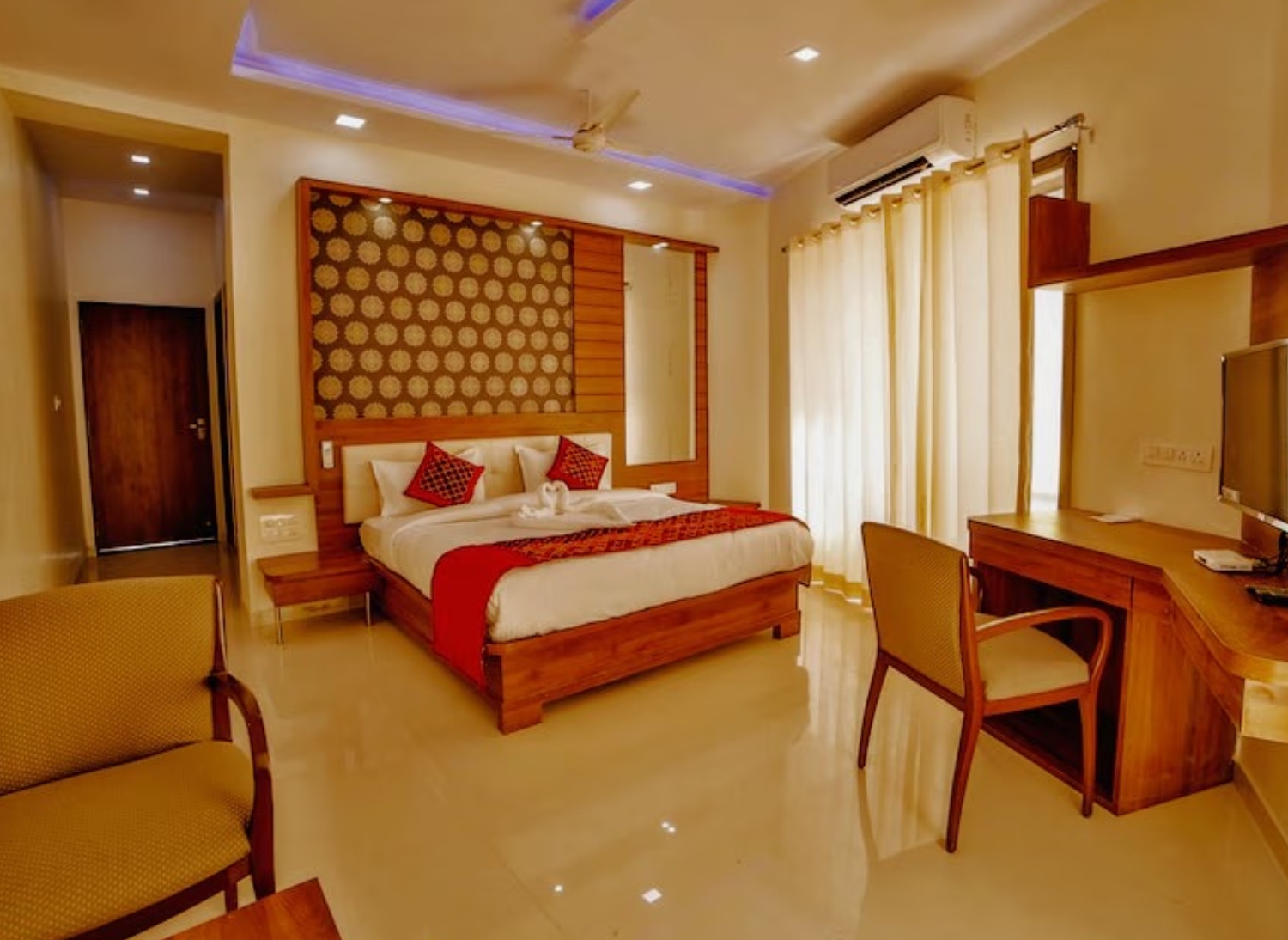 Deluxe room at Aarambagh Resort Kumbhalgarh